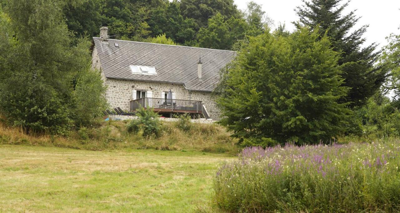 Une Pause En Correze Sarroux 외부 사진